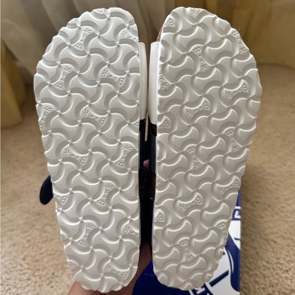Birkenstock Pisa Sandals size 35- new - Picture 5 of 5